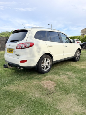 2010 Hyundai Santa Fe 2.2 Crdi Premium in White — image 3