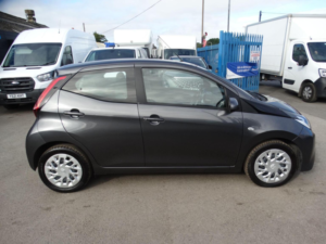 2021 Toyota Aygo 1.0 Vvt-I X-Play Euro 6 (s/s) 5dr in Grey — image 5