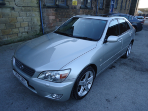 1999 Lexus Is