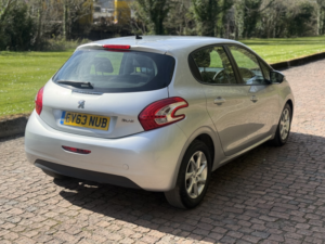 2013 Peugeot 208 1.2 Vti Active in Silver — image 4