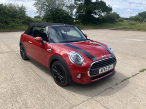 2017 MINI Convertible 1.5 Cooper Convertible Automatic in Red — image 2