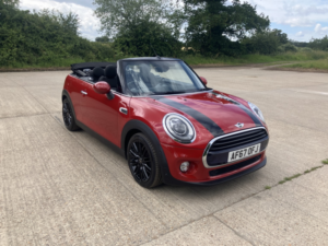 2017 MINI Convertible 1.5 Cooper Convertible Automatic in Red — image 3