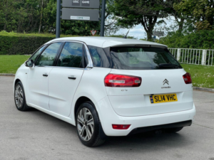 2014 Citroen C4 Picasso 1.6 E-Hdi Airdream Exclusive Euro 5 (s/s) 5dr in White — image 5