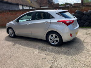 2015 Hyundai I30 1.4 Blue Drive Se in Silver — image 3