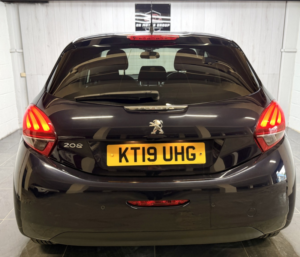 2019 Peugeot 208 1.2 Puretech Signature in Blue — image 6