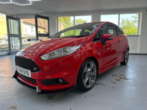 2014 Ford Fiesta 1.6t Ecoboost St-3 Euro 5 (s/s) 3dr in Red — image 1