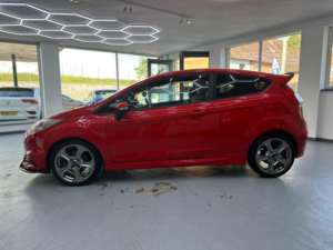 2014 Ford Fiesta 1.6t Ecoboost St-3 Euro 5 (s/s) 3dr in Red — image 3