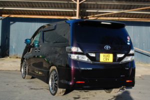 2010 Toyota Vellfire Toyota Vellfire 3.5z 2WD in Purple — image 4