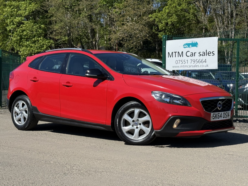 2014 Volvo V40 Cross Country 2.0 D3 Se Hatchback 5dr Diesel Manual Euro 5 (s/s) (150 Ps) in Red — image 1