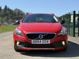 2014 Volvo V40 Cross Country 2.0 D3 Se Hatchback 5dr Diesel Manual Euro 5 (s/s) (150 Ps) in Red — image 2