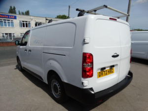 2022 Vauxhall Vivaro 1.5 Turbo D 2900 Dynamic L2 H1 Euro 6 (s/s) 6dr in White — image 6