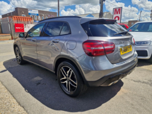 2018 Mercedes-Benz Gla 1.6 Gla180 Urban Edition SUV 5dr Petrol 7g-Dct Euro 6 (s/s) (122 Ps) in Grey — image 5