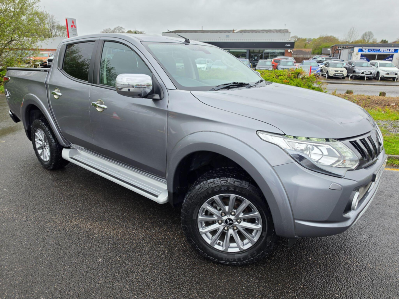 2019 Mitsubishi L200 2.4 Di-D Dc Barbarian 4WD Euro 6 4dr in Grey — image 1