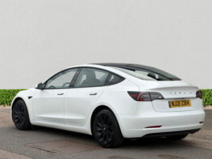 2021 Tesla Model 3 (dual Motor) Long Range Saloon 4dr Electric Auto 4wde (346 Ps) in White — image 5