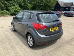 2010 Kia Venga 1.4 2 in Grey — image 4
