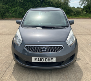2010 Kia Venga 1.4 2 in Grey — image 5