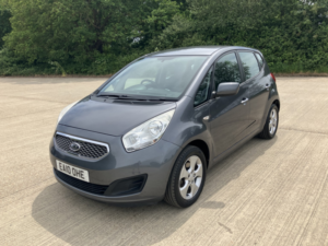 2010 Kia Venga 1.4 2 in Grey — image 6