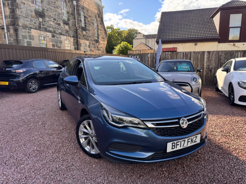 2017 Vauxhall Astra 1.0i Turbo Ecoflex Design Euro 6 (s/s) 5dr in Blue — image 1