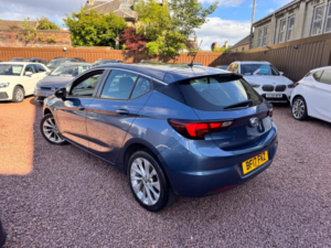 2017 Vauxhall Astra 1.0i Turbo Ecoflex Design Euro 6 (s/s) 5dr in Blue — image 4