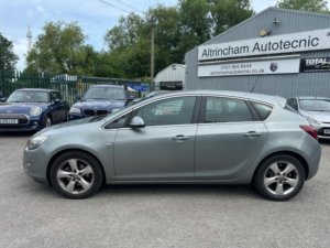 2011 Vauxhall Astra 1.7 Cdti Sri Euro 5 5dr in Silver — image 6