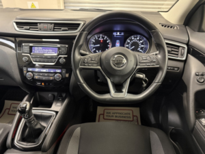2018 Nissan Qashqai 1.2 Dig-T Acenta SUV 5dr Petrol Manual Euro 6 (s/s) (115 Ps) in Multicolour — image 6