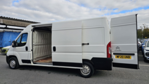 2020 Citroen Relay 2.2 Bluehdi 35 Enterprise in White — image 4