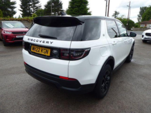 2022 Land Rover Discovery Sport 2.0 D165 Euro 6 (s/s) 5dr in White — image 4