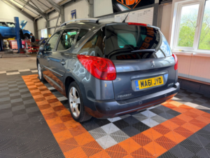 2011 Peugeot 207 Sw 1.6 Vti Allure Estate 5dr Petrol Tiptronic Euro 5 (120 Ps) in Grey — image 3