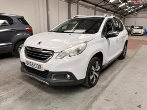 2015 Peugeot 2008 1.6 Bluehdi Allure in White — image 2