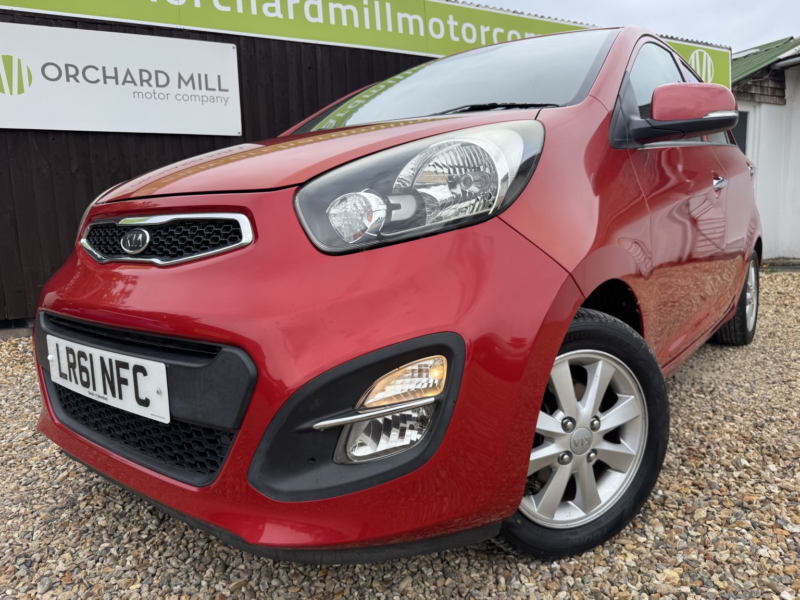 2011 Kia Picanto 1.0 2 in Red — image 1