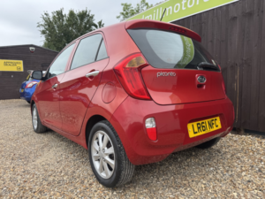2011 Kia Picanto 1.0 2 in Red — image 4