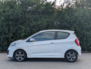 2013 Kia Picanto 1.3 White in White — image 4