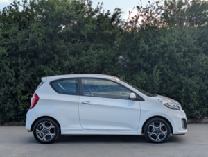 2013 Kia Picanto 1.3 White in White — image 5