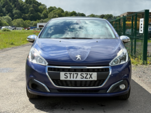 2017 Peugeot 208 1.2 Puretech Allure Hatchback 3dr Petrol Manual Euro 6 (82 Ps) in Blue — image 2