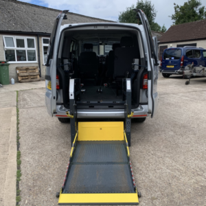 2014 Volkswagen Transporter 2.0 Td T30 Se in Silver — image 3