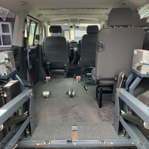 2014 Volkswagen Transporter 2.0 Td T30 Se in Silver — image 4