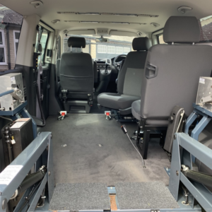 2014 Volkswagen Transporter 2.0 Td T30 Se in Silver — image 5