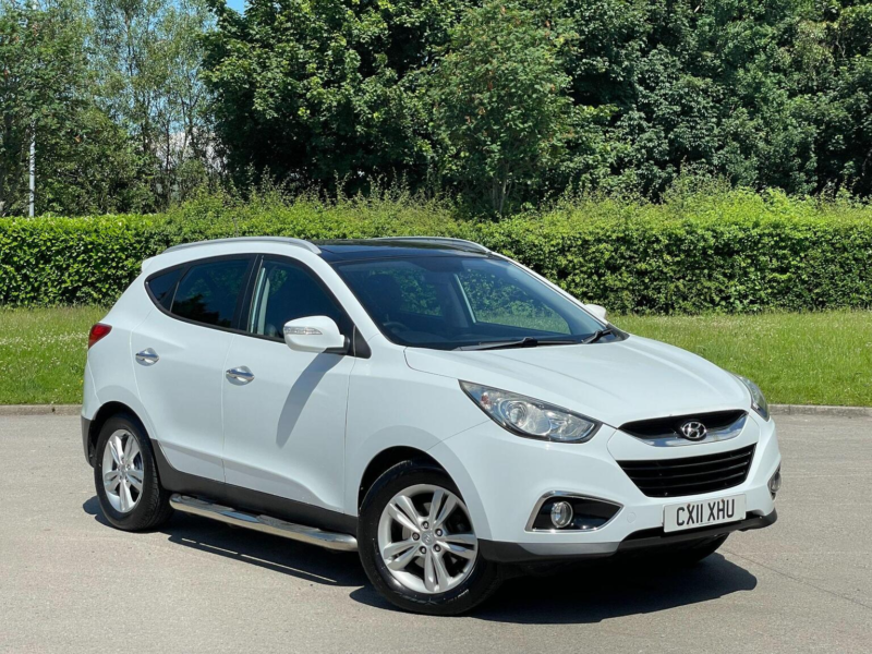 2011 Hyundai Ix35 1.7 Crdi Premium Euro 5 (s/s) 5dr in White — image 1
