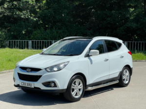 2011 Hyundai Ix35 1.7 Crdi Premium Euro 5 (s/s) 5dr in White — image 3