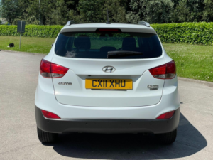 2011 Hyundai Ix35 1.7 Crdi Premium Euro 5 (s/s) 5dr in White — image 6