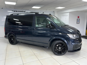 2020 Volkswagen Transporter Shuttle 2.0 Tdi S Swb Euro 6 (s/s) 5dr in Blue — image 4