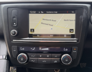 2016 Renault Kadjar 1.5 Dynamique Nav Dci 110 in Blue — image 6