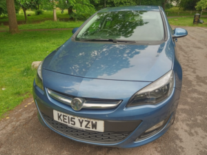 2015 Vauxhall Astra 1.4 I Excite in Blue — image 2