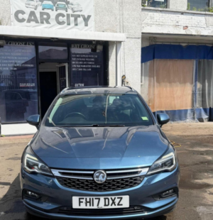 2017 Vauxhall Astra 1.4i Turbo Elite Sports Tourer Auto Euro 6 (s/s) 5dr in Blue — image 2