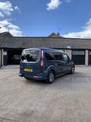 2022 Ford Grand Tourneo Connect 1.5 Tourneo Connect Titanium Grand Tourneo 1.5l Ecoblue 120ps Fwd 6-Speed Manual in Blue — image 4