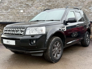 2012 Land Rover Freelander 2.2 Freelander Xs Sd4 Auto 4WD 5dr in Black — image 2