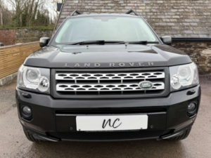 2012 Land Rover Freelander 2.2 Freelander Xs Sd4 Auto 4WD 5dr in Black — image 5