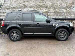 2012 Land Rover Freelander 2.2 Freelander Xs Sd4 Auto 4WD 5dr in Black — image 6