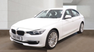 2013 BMW 3 Series 2.0 320d Luxury Saloon 4dr Diesel Manual Euro 5 (s/s) (184 Ps) in White — image 4
