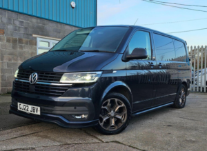 2022 Volkswagen Transporter 2.0 Tdi T30 Highline DSG Fwd Swb Euro 6 (s/s) 5dr in Blue — image 3